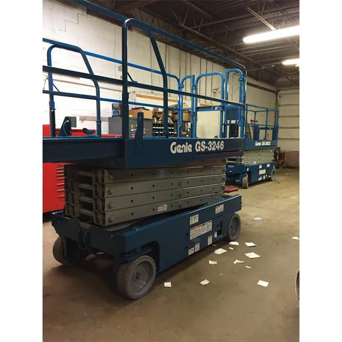 Reconditioned Genie GS-3246 Scissor Lift