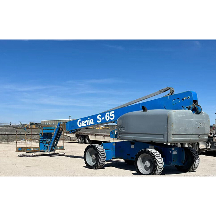 2007 Genie S-65 Boom Lift