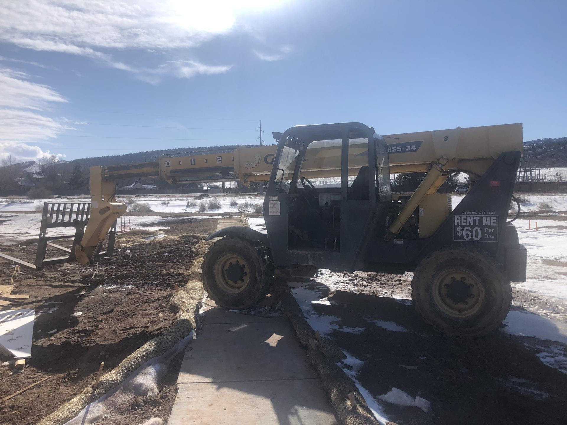 2005 Gehl RS5-34 Telehandler - Image 2