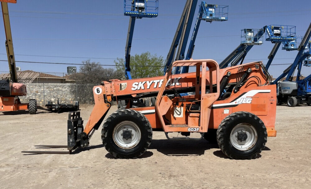 2011 Skytrak 6036 Telehandler