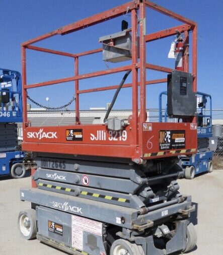 2016 Skyjack SJIII3219 Scissor Lift