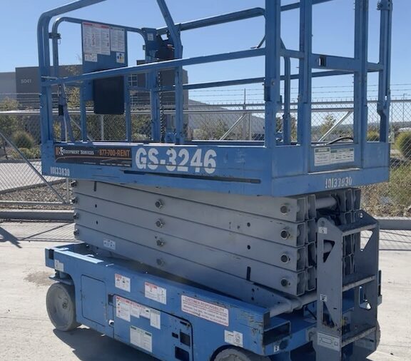 2015 Genie GS-3246 Scissor Lift