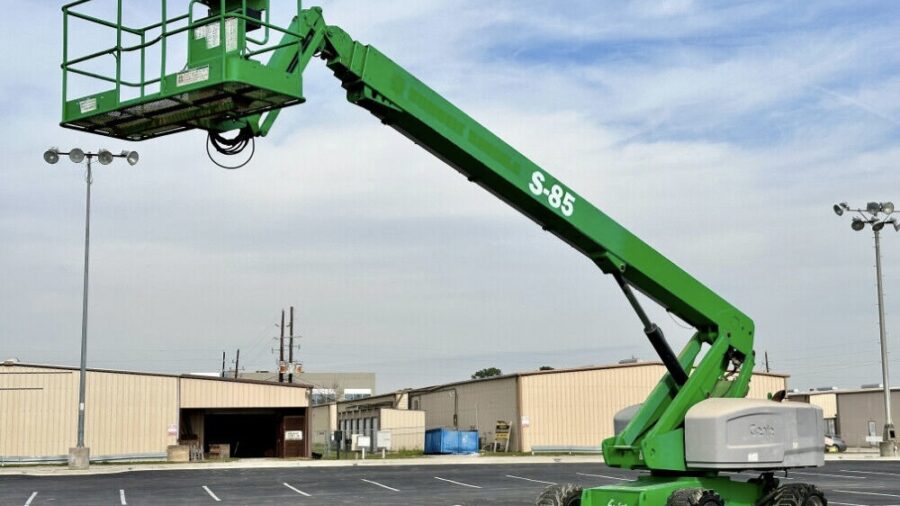 2015 Genie S-85 Boom Lift
