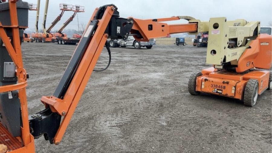 2014 JLG E400AJPN Boom Lift