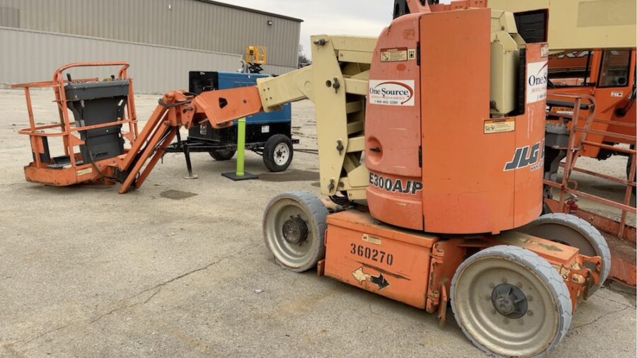 2010 JLG E300AJP Boom Lift