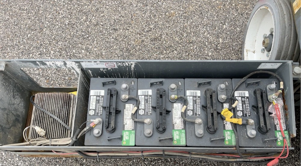 2016 Skyjack SJIII4632 Scissor Lift - Image 4