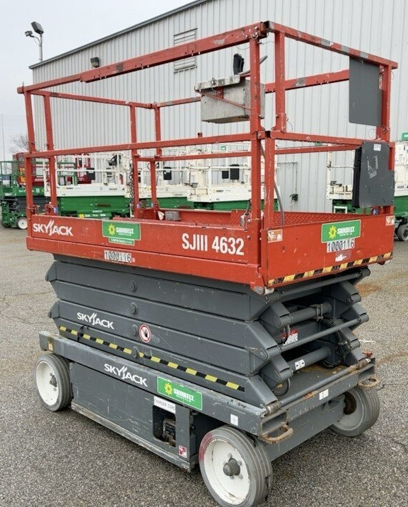 2016 Skyjack SJIII4632 Scissor Lift - Image 2