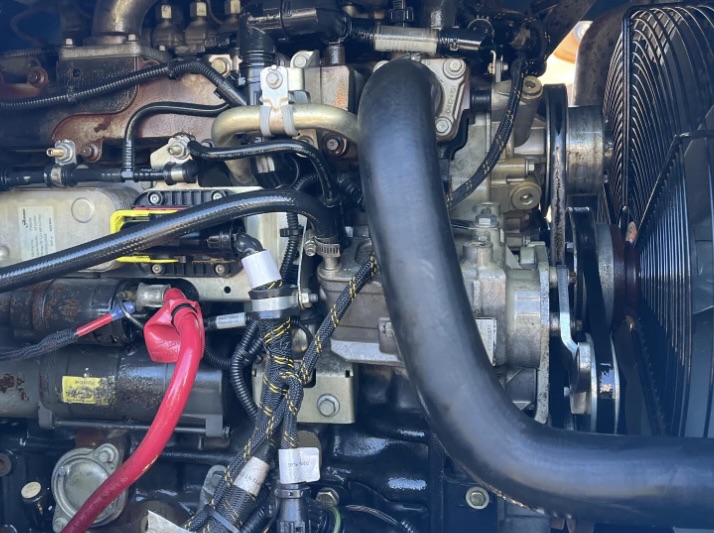 2015 Genie GTH 1056 Telehandler - Image 3