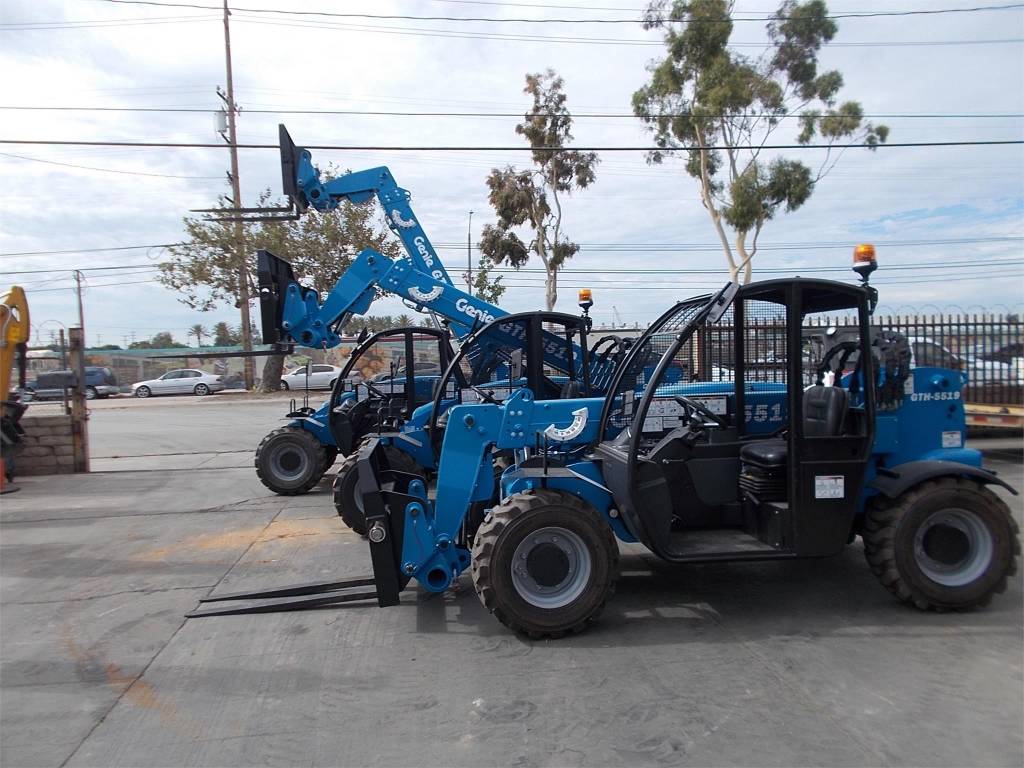 2025 Genie GTH-5519 - Image 2