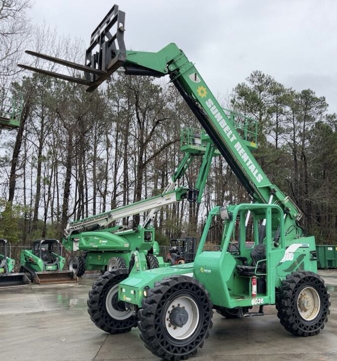 2016 Skytrak 6036 Telehandler - Image 2