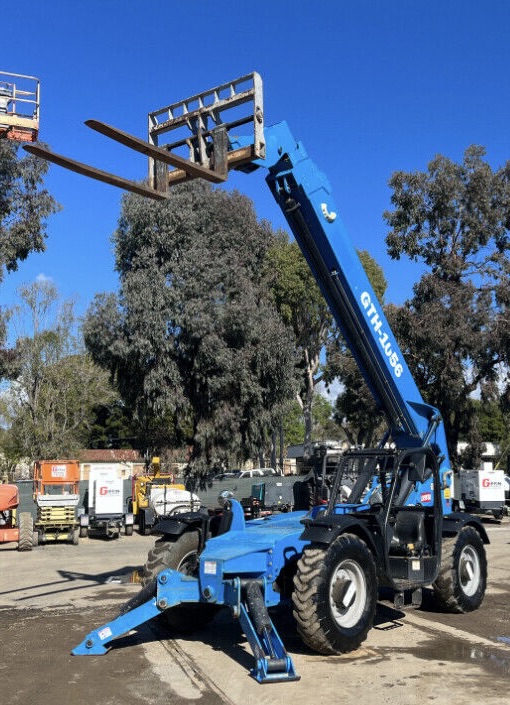 2015 Genie GTH 1056 Telehandler - Image 2