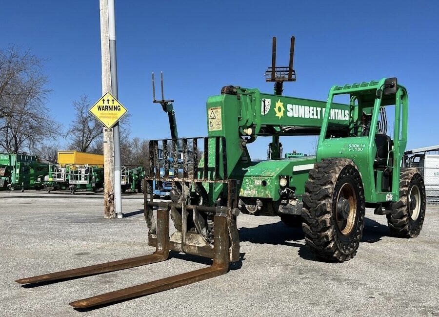 2016 Skytrak 6036 Telehandler