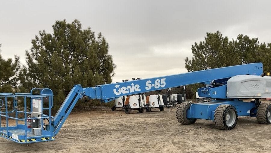2015 Genie S-85