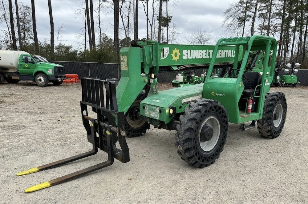 2015 Genie GTH-636 - Image 2