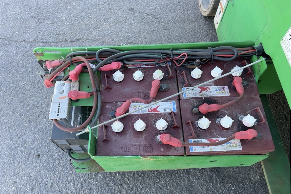 2017 Genie GS-3232 Scissor Lift - Image 4