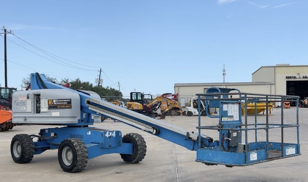 2017 Genie S-40 - Image 2