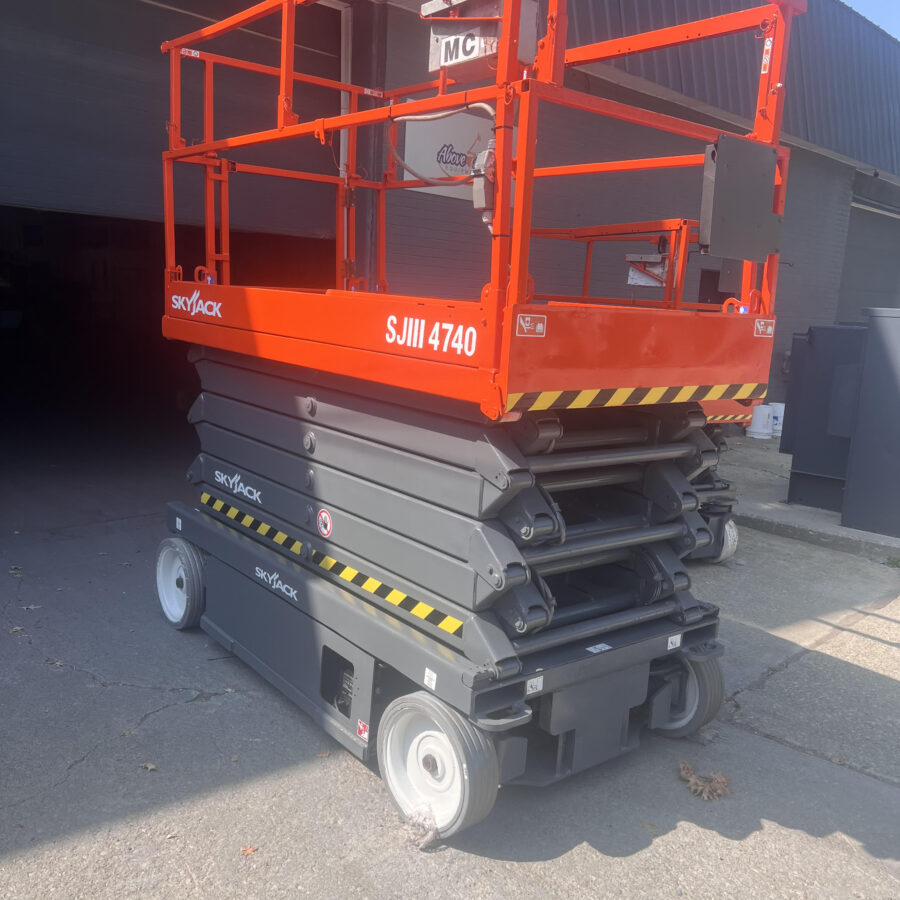 Reconditioned Skyjack SJIII4740