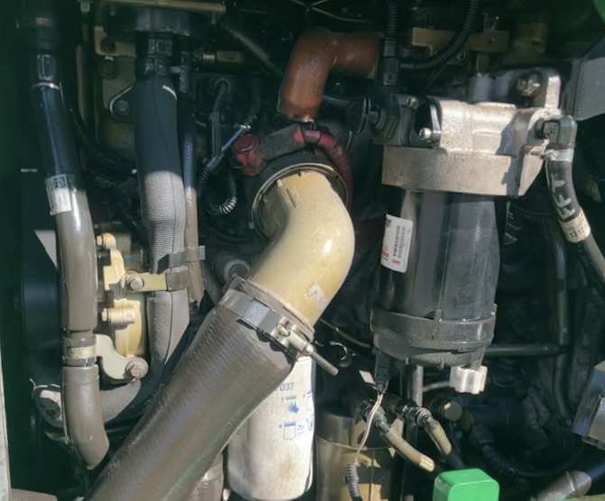 2017 Skytrak 8042 Telehandler - Image 5