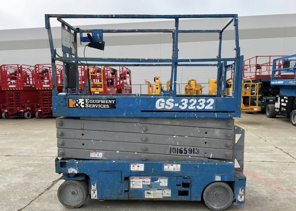 2017 Genie GS-3232 Scissor Lift - Image 5