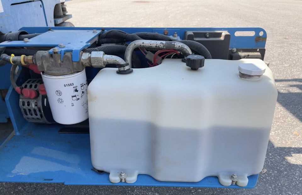 2017 Genie GS-3232 Scissor Lift - Image 5