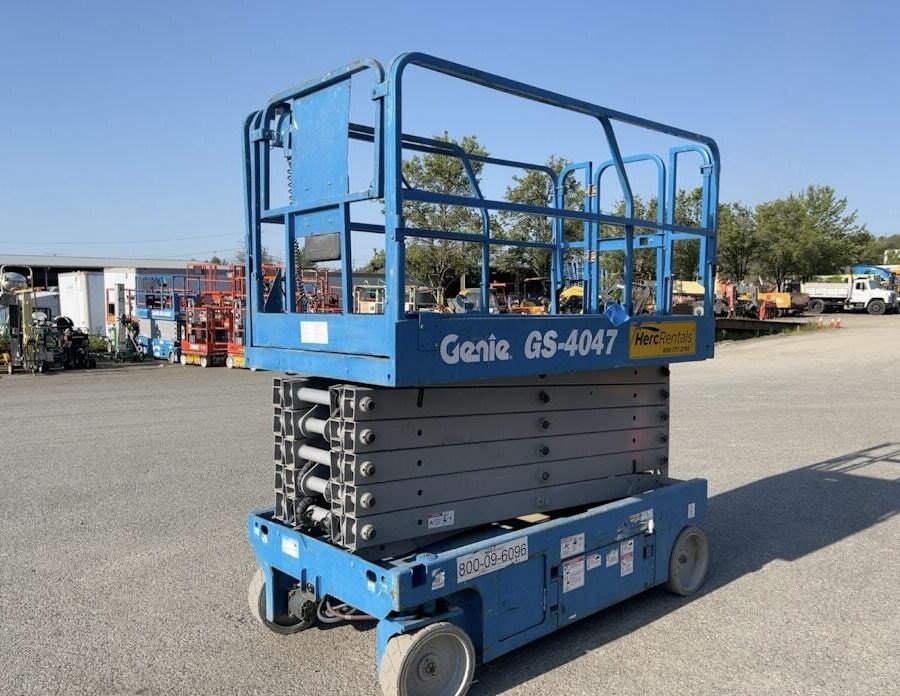 2018 Genie GS-4047