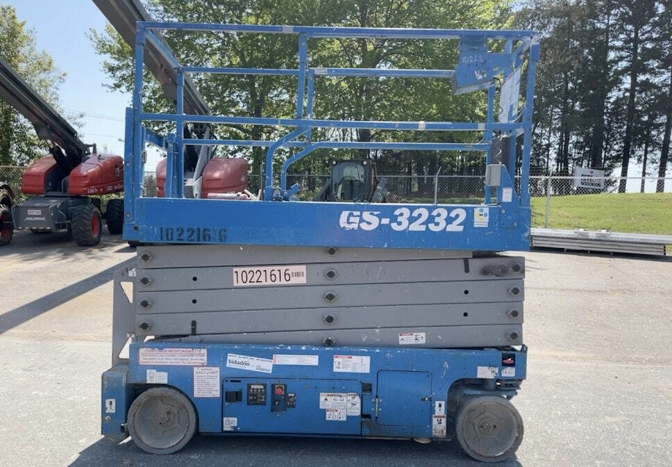 2017 Genie GS-3232 Scissor Lift - Image 4
