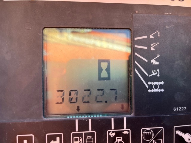 2019 Genie S-125 Boom Lift - Image 5