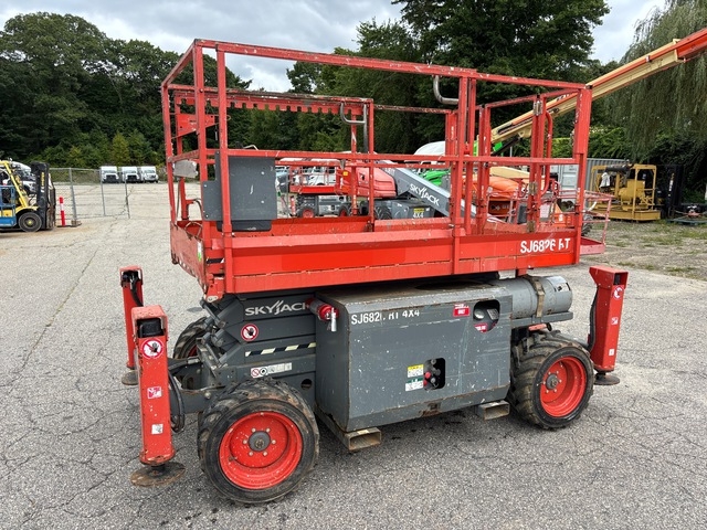 2018 Skyjack SJII 6826RT - Image 3