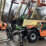 2017 JLG 1055