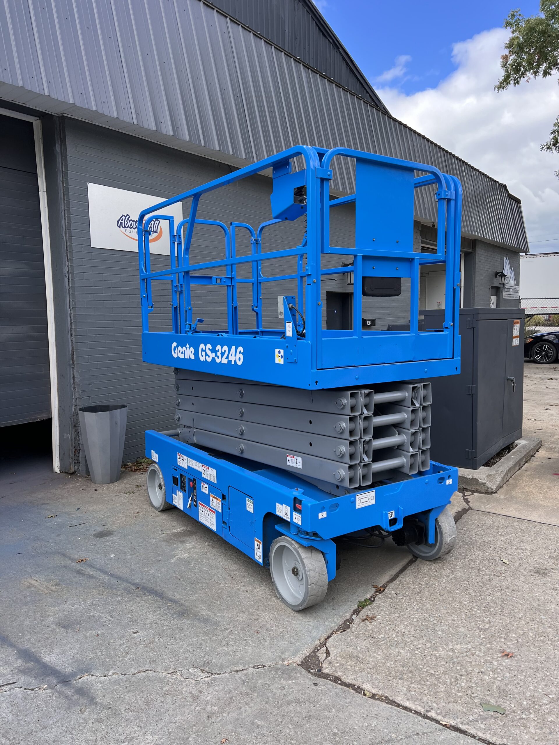 Reconditioned Genie GS-3246 Scissor Lift for Sale