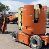 2018 JLG E300AJP