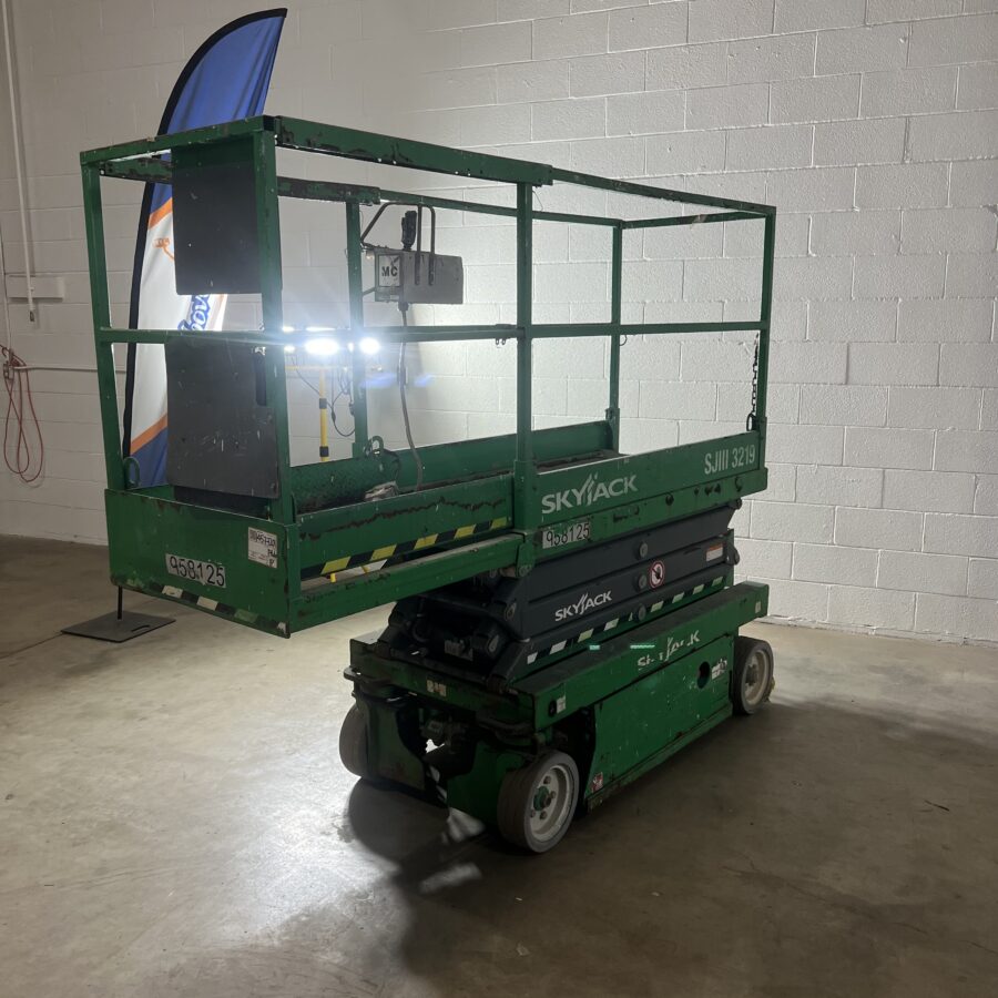 2019 Skyjack SJIII 3219 Scissor lift