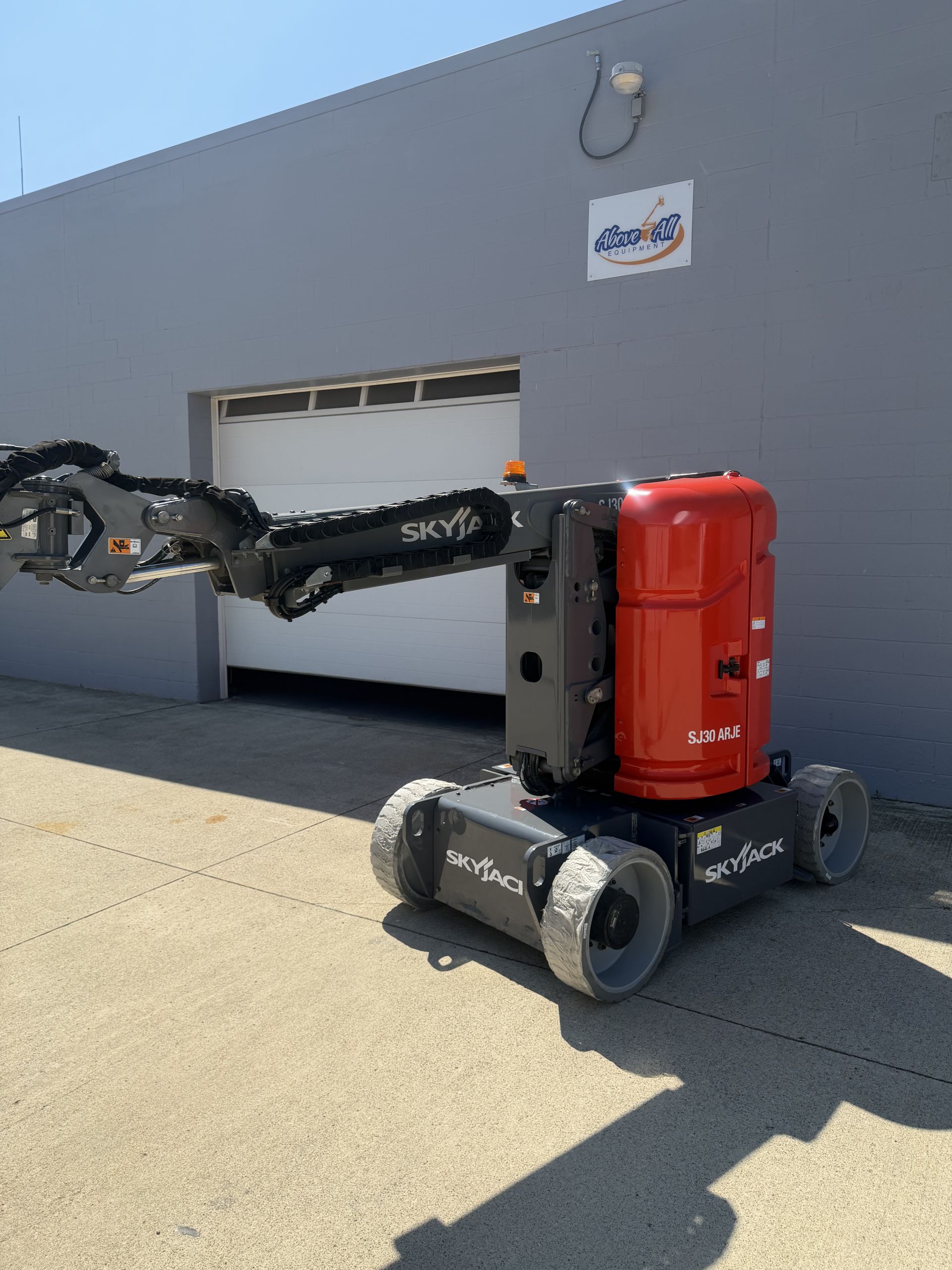 Reconditioned SKYJACK SJ30ARJE